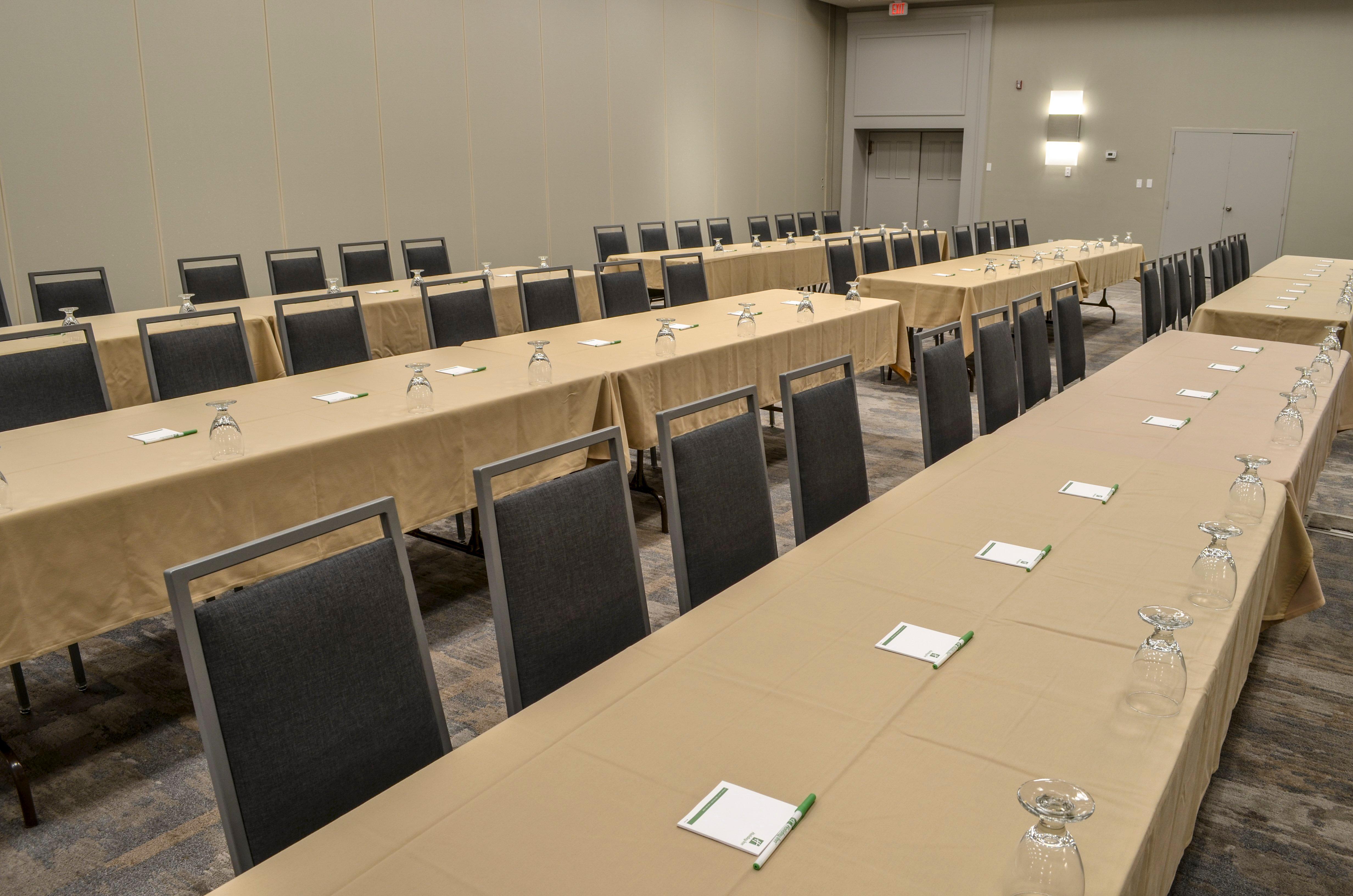 Holiday Inn Fargo By Ihg מראה חיצוני תמונה
