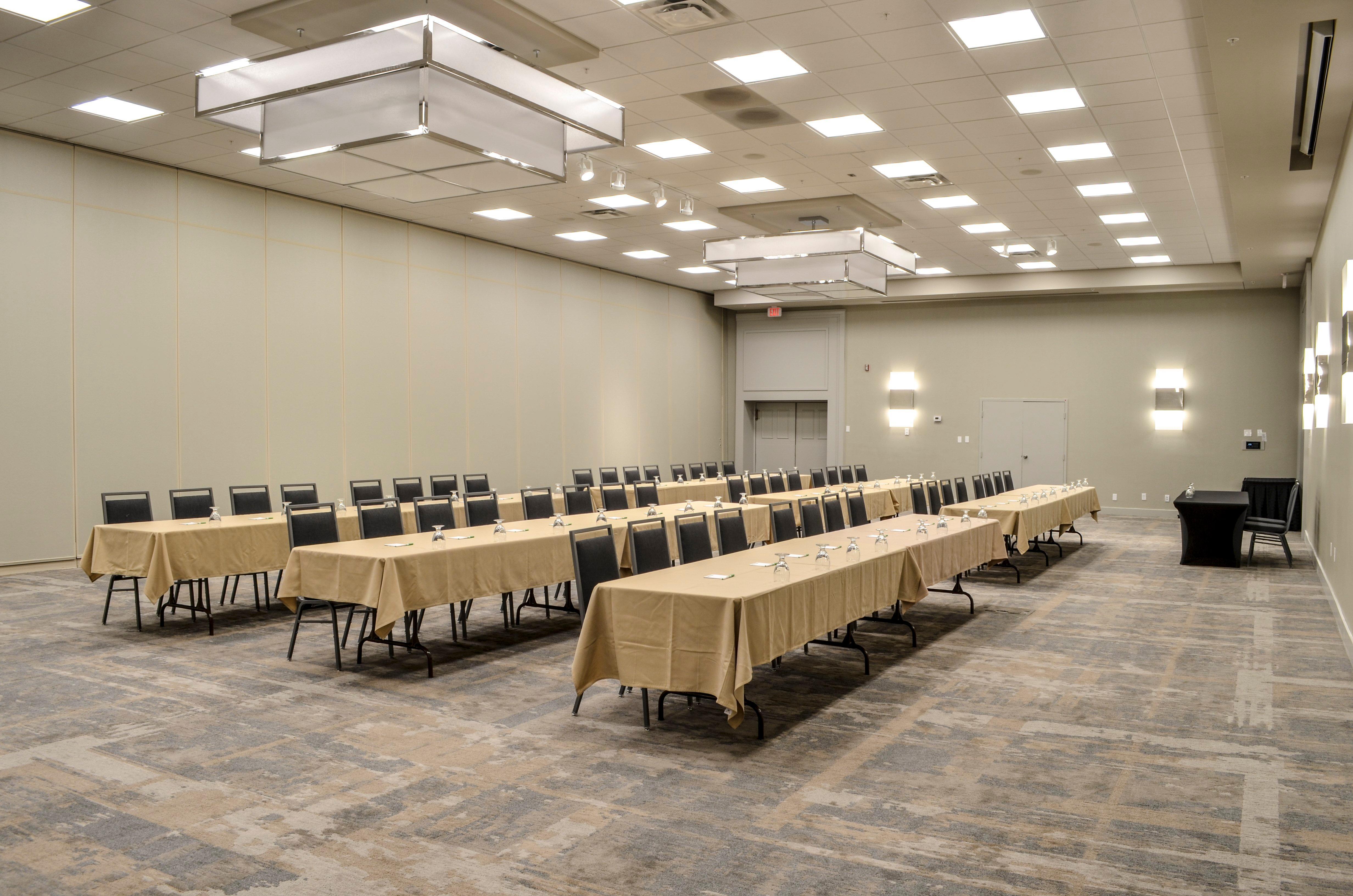 Holiday Inn Fargo By Ihg מראה חיצוני תמונה
